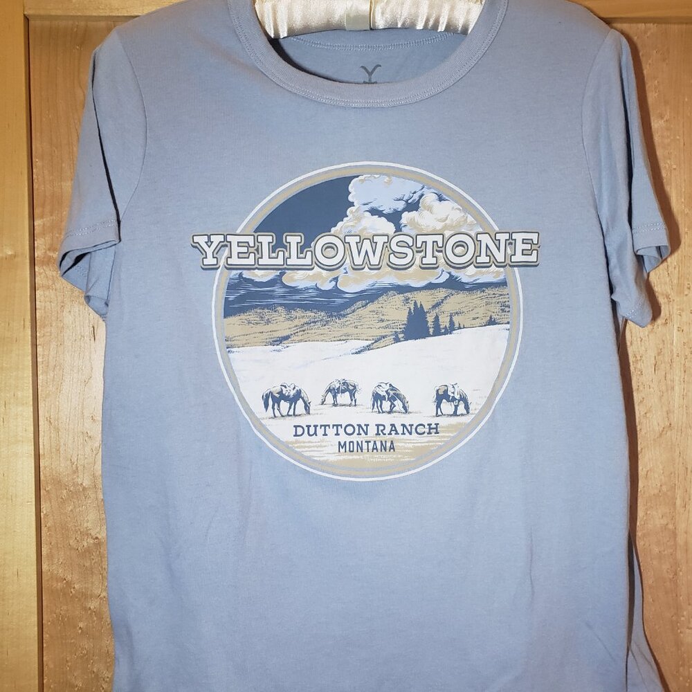 Yellowstone Graphic Tee Womens Medium Pre~Loved
